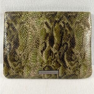 BCBGeneration Green Snakeskin Embossed Faux Leather Zip Top Clutch Bag Accessory